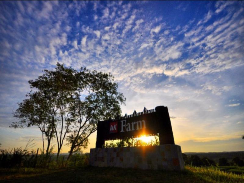 Uk Farm Agro Resort Keluang Ngoại thất bức ảnh