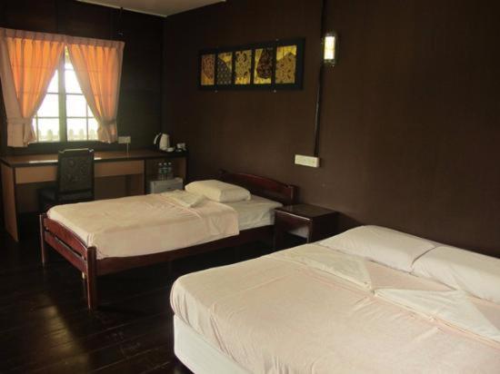 Uk Farm Agro Resort Keluang Ngoại thất bức ảnh